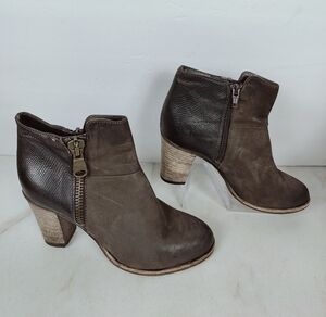 Manfield Brown Leather Stacked Heel Ankle Boots Booties, Sz 5.5